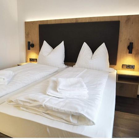 Waldschloessl Hotel Bruckmuhl Bagian luar foto