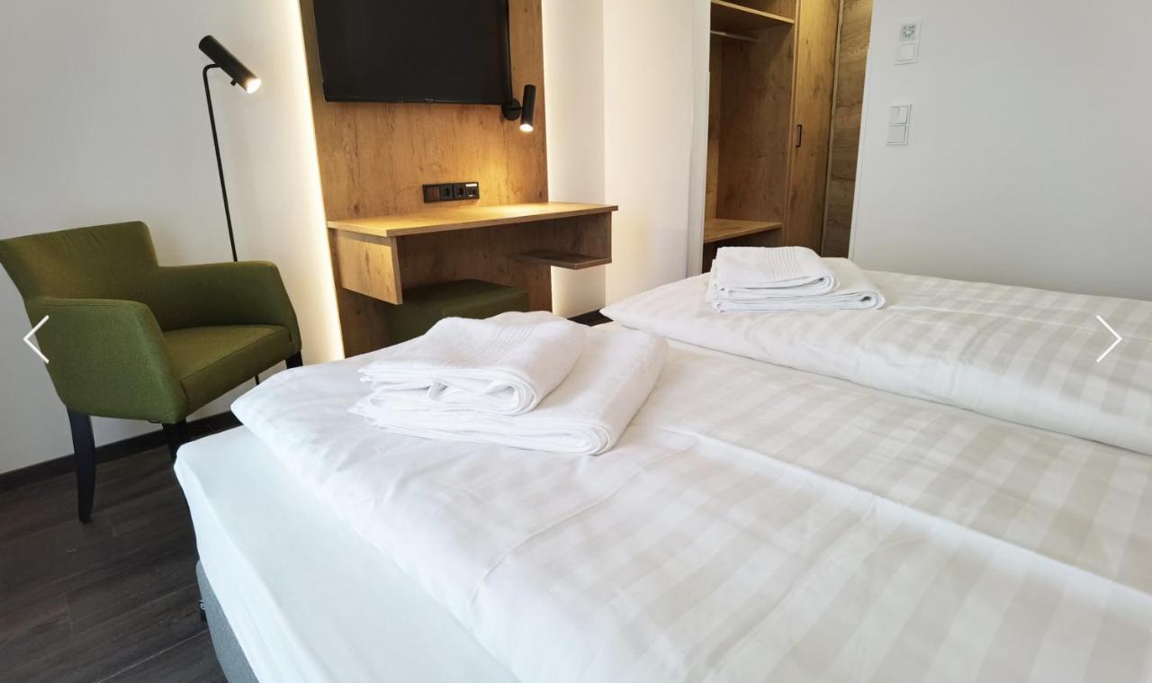 Waldschloessl Hotel Bruckmuhl Bagian luar foto