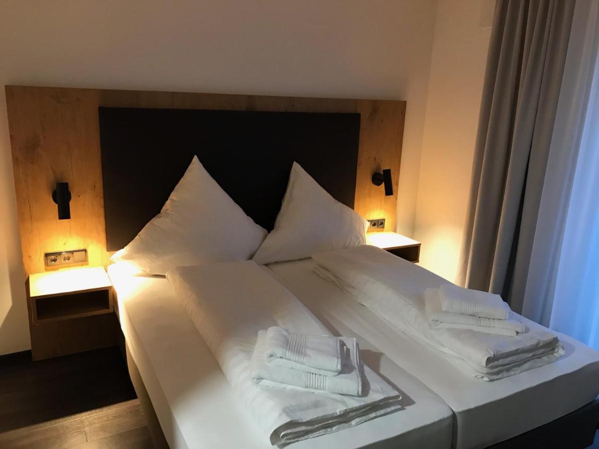 Waldschloessl Hotel Bruckmuhl Bagian luar foto